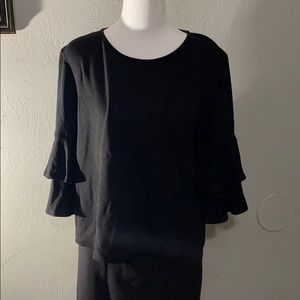 Black boxy top